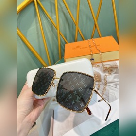 LOUIS VUITTON Модель Z00026, Размер： 61 x 18146