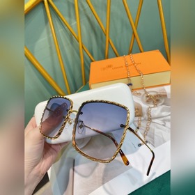 LOUIS VUITTON Модель Z00026, Размер： 61 x 18146