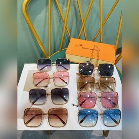 LOUIS VUITTON Модель Z00026, Размер： 61 x 18146