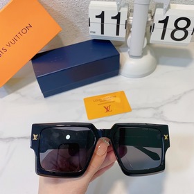 Louis Vuitton.  Модель： Z2209E. Размеры： 55-19-140.