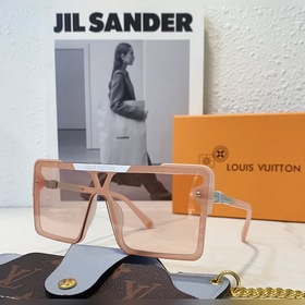 LOUIS VUITTON Модель： Z9806 Размер： 61 x 15 x 140