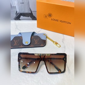 LOUIS VUITTON Модель： Z9806 Размер： 61 x 15 x 140