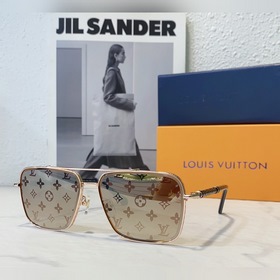 LOUIS VUITTON Модель： Z1205 Размер： 61х14-140