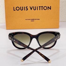 6Z1528W Официальный сайт, зеленый с козырьком LOUIS VUITTON -
