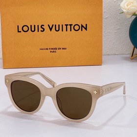 5Z1528W Цвет молочного чая LOUIS VUITTON -