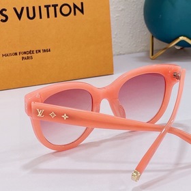 4Z1528W Розовый LOUIS VUITTON -