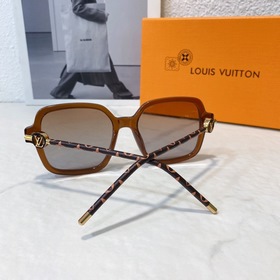 LOUIS VUITTON Модель： Z1866E Размер： 66 x 20 x 145