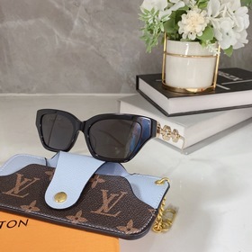 Новые цвета LOUIS VUITTON Модель： Z1474 Размер： 54 x 19 x 145