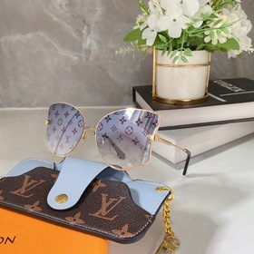 Louis Vuitton Z1384E Размер： 59 x 17 x 145