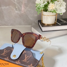 LOUIS VUITTON Z1631 Размеры： 51-21-140