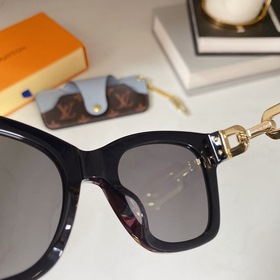 LOUIS VUITTON Z1631 Размеры： 51-21-140