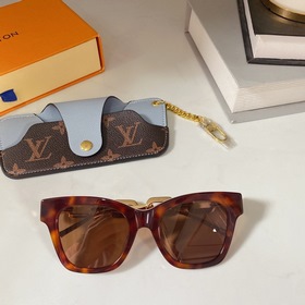LOUIS VUITTON Z1631 Размеры： 51-21-140