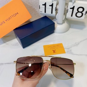 LOUIS VUITTON  Модель： Z1862U  Размер： 60 x 17 x 145