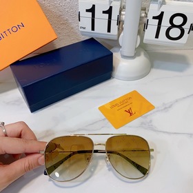 LOUIS VUITTON  Модель： Z1861U  Размер： 60 x 16 x 145