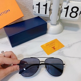 LOUIS VUITTON  Модель： Z1861U  Размер： 60 x 16 x 145