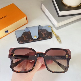LOUIS VUITTON*9073 Размеры： 64-14-145