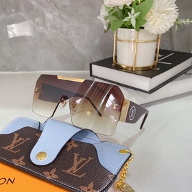 LOUIS VUITTON Модель： Z1253W Размер： 62 x 15 x 140