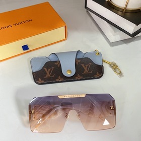 LOUIS VUITTON Модель： Z1253W Размер： 62 x 15 x 140
