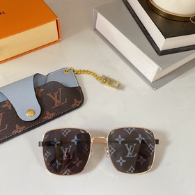 LOUIS VUITTON Модель： Z1421 Размер： 56х17х140