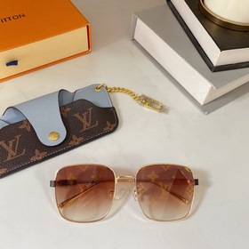 LOUIS VUITTON Модель： Z1421 Размер： 56х17х140