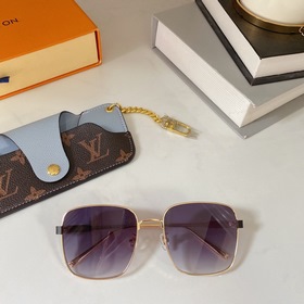 LOUIS VUITTON Модель： Z1421 Размер： 56х17х140