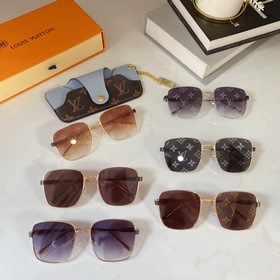 LOUIS VUITTON Модель： Z1421 Размер： 56х17х140