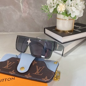 LOUIS VUITTON Модель： Z1319U Размер： 51х24-145