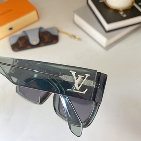 LOUIS VUITTON Модель： Z1319U Размер： 51х24-145