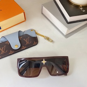 LOUIS VUITTON Модель： Z1319U Размер： 51х24-145