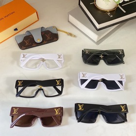 LOUIS VUITTON Модель： Z1319U Размер： 51х24-145