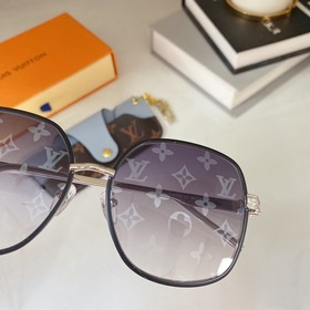 LOUIS VUITTON Модель： Z1270E Размер： 59 x 16 x 145