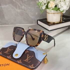 LOUIS VUITTON Модель： Z2788E Размер： 55х19х140