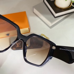 LOUIS VUITTON Модель： Z2788E Размер： 55х19х140