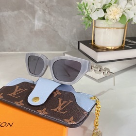 LOUIS VUITTON Модель： Z1473E Размер： 54 x 19 x 145