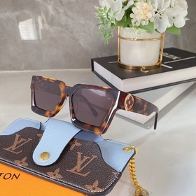 LOUIS VUITTON Z1491 Размер： 58 x 18 x 45