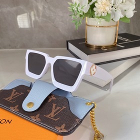 LOUIS VUITTON Z1491 Размер： 58 x 18 x 45