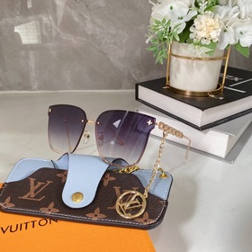 LOUIS VUITTON Модель： Z1557E Размер： 64 x 14 x 145 подвеска