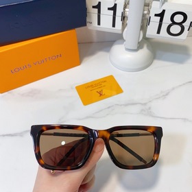 LOUIS VUITTON Модель： Z1834E Размер： 54 x 19 x 145