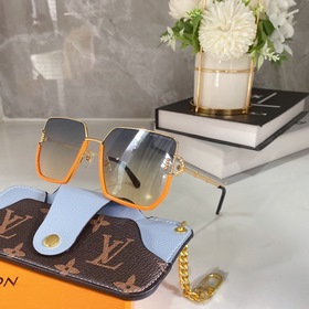 LOUIS VUITTON Модель： Z1439 Размер： 61 x 16 x 145