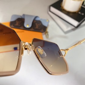 LOUIS VUITTON Модель： Z1439 Размер： 61 x 16 x 145