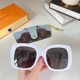 LOUIS VUITTON Модель： z1611W Размер： 53 x 23 x 145