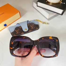 LOUIS VUITTON Модель： z1611W Размер： 53 x 23 x 145