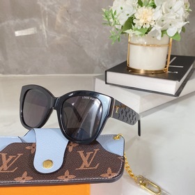 LOUIS VUITTON z1607E Размер： 51 x 23 x 145