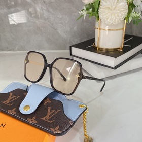 LOUIS VUITTON Модель： Z1668E Размер： 60 x 17 x 140