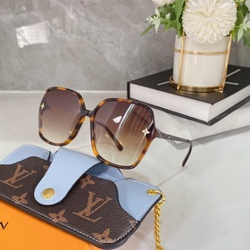 LOUIS VUITTON Модель： Z1668E Размер： 60 x 17 x 140