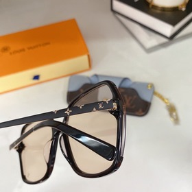 LOUIS VUITTON Модель： Z1668E Размер： 60 x 17 x 140