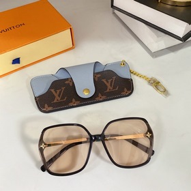 LOUIS VUITTON Модель： Z1668E Размер： 60х17х140