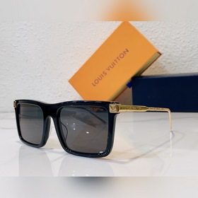 LOUIS VUITTON Модель： Z1672U Размер： 56х19х140