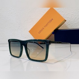LOUIS VUITTON Модель： Z1672U Размер： 56х19х140