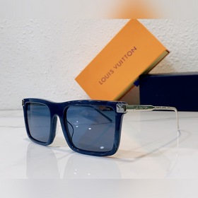 LOUIS VUITTON Модель： Z1672U Размер： 56х19х140